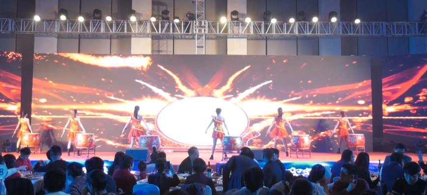 <b>济南年会演出开场舞大气红鼓表演</b>